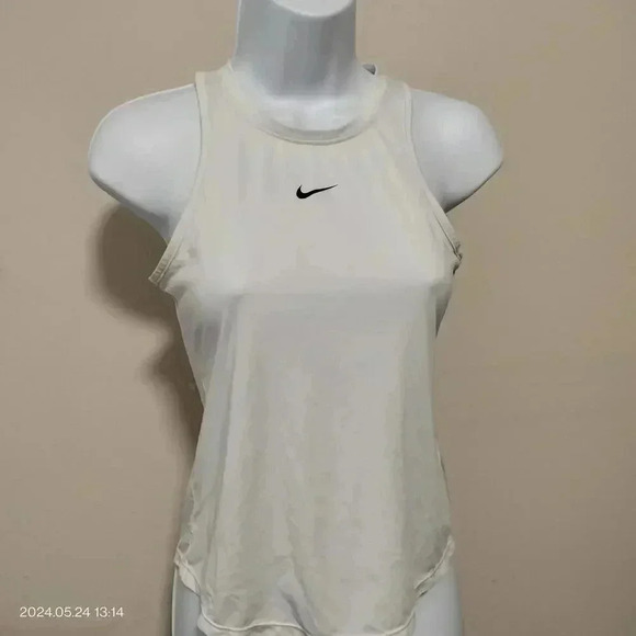 Nike Swoosh Dri-Fit Size Medium Just Do It Training White Tank Racerback Top - Picture 1 of 9
